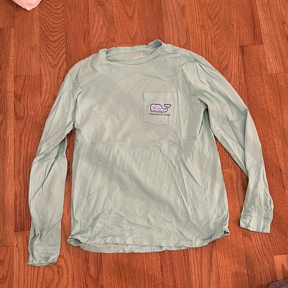 Vineyard Vines Long Sleeve - Picture 1 of 2